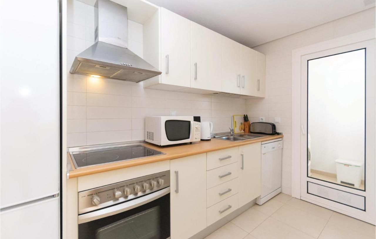 2 Bedroom Amazing Apartment In Roldan Los Tomases エクステリア 写真