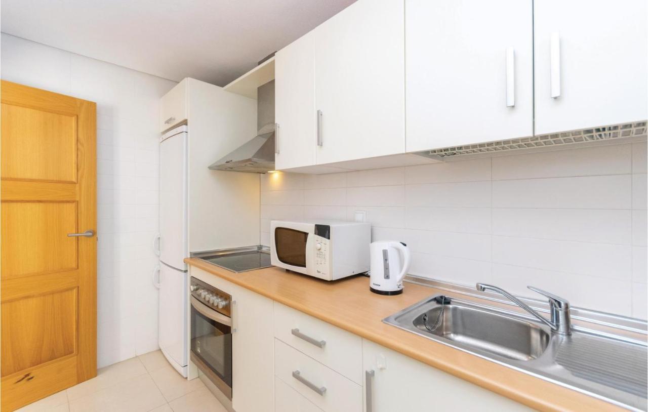 2 Bedroom Amazing Apartment In Roldn Los Tomases エクステリア 写真